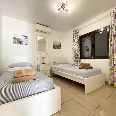 Vivienne By Jk Lanzarote * Puerto del Carmen (Lanzarote)