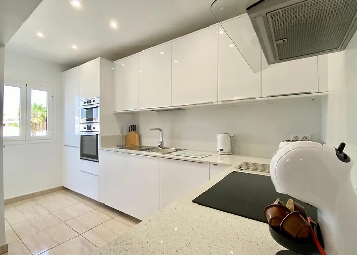 Vivienne By Jk Lanzarote Willa